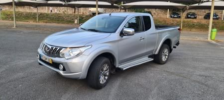 Mitsubishi L200 • 2015 • 290,000 km 2
