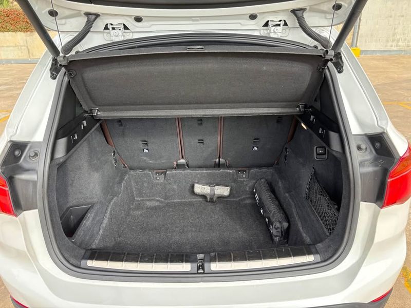 BMW X1 • 2018 • 133,000 km 8