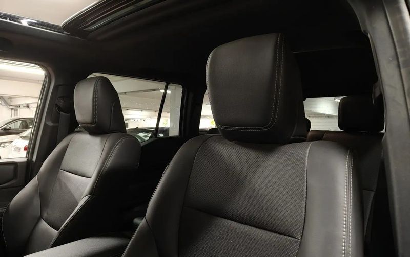 Toyota Land Cruiser • 2024 • 6,583 km 7