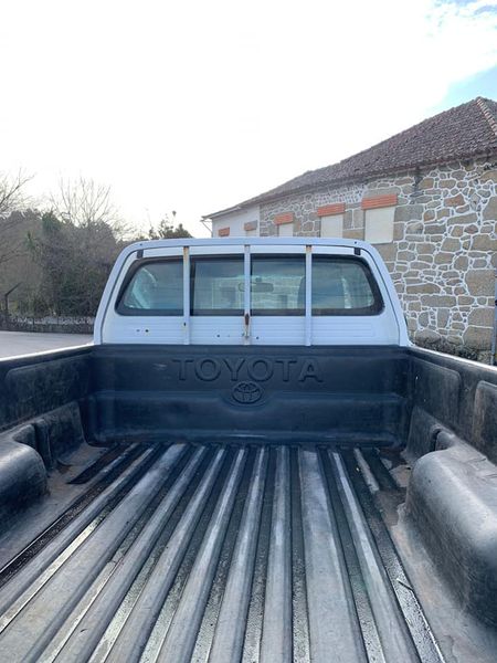 Toyota Hilux • 2008 • 125,000 km 5