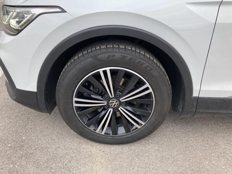 Volkswagen Tiguan • 2021 • 66,381 km 17