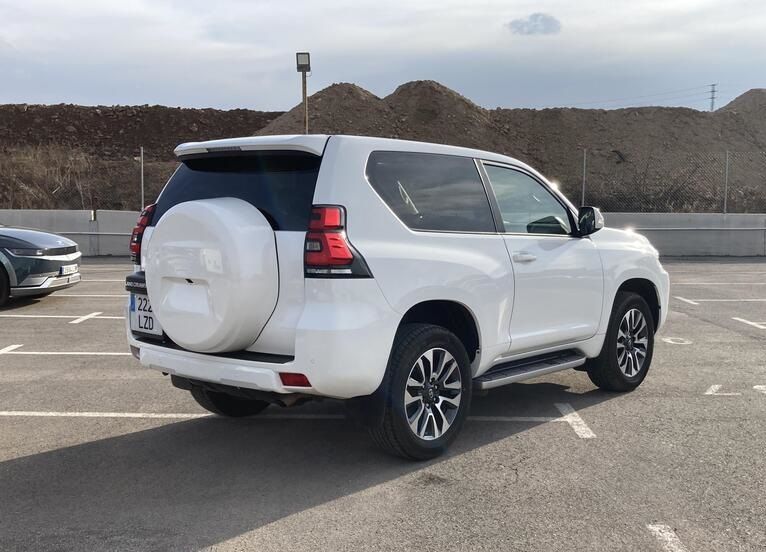 Toyota Land Cruiser • 2022 • 15,926 km 2