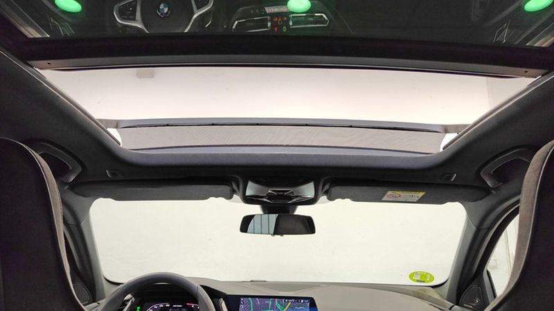 BMW 1 Series • 2024 • 3,264 km 12