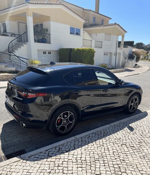 Alfa Romeo Stelvio • 2017 • 65,500 km 4