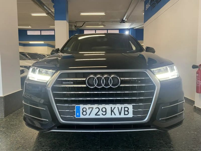Audi Q7 • 2019 • 118,000 km 1