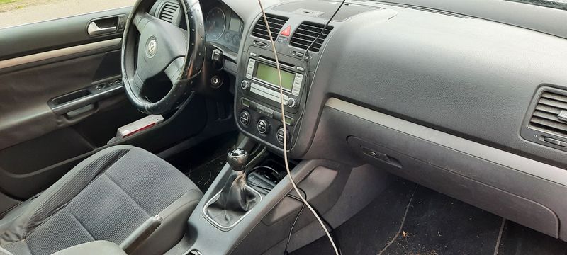 Volkswagen Golf SportWagen • 2007 • 297,000 km 2