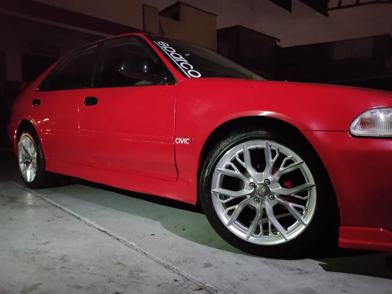 Honda Civic • 1993 • 250,000 km 4