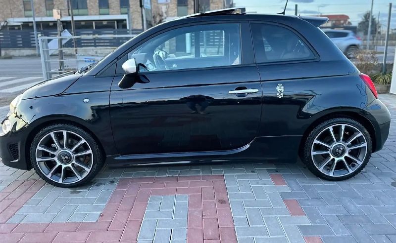 Fiat 500 • 2019 • 29,000 km 3