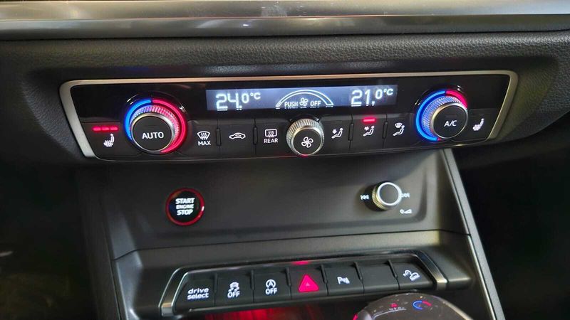 Audi Q3 • 2021 • 38,777 km 7