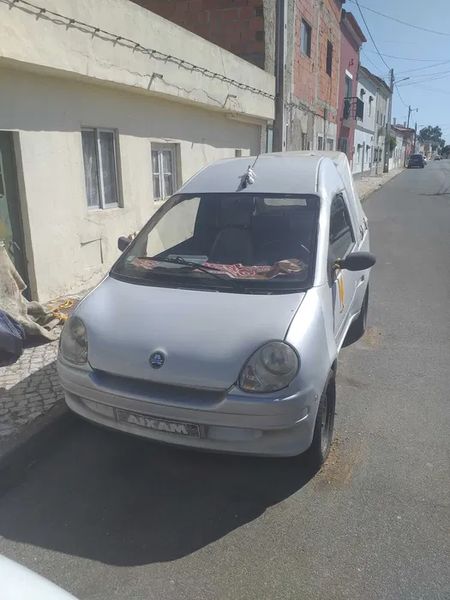 Toyota Auris • 2000 • 60,000 km 1