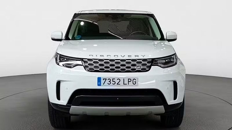 Land Rover Discovery • 2021 • 71,137 km 13