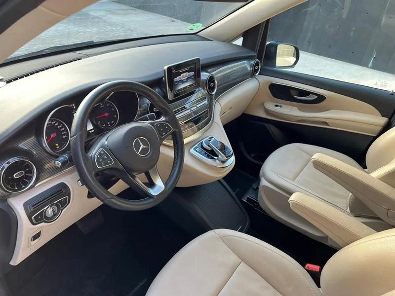 Mercedes-Benz 210 Van • 2019 • 67,000 km 5