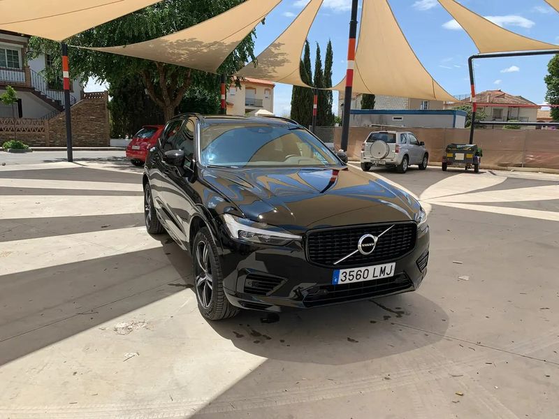 Volvo XC60 • 2021 • 82,000 km 1