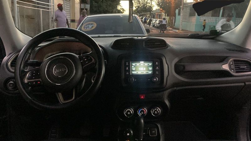 Jeep Renegade • 2016 • 124,000 mi 8