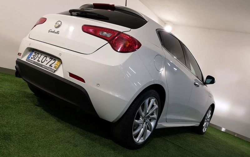 Alfa Romeo Giulietta • 2011 • 199,999 km 4