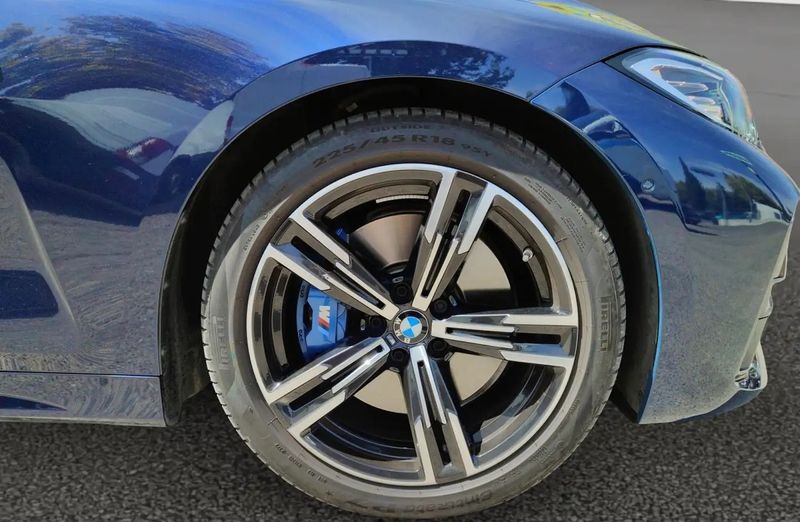 BMW 4 Series • 2022 • 44,267 km 9