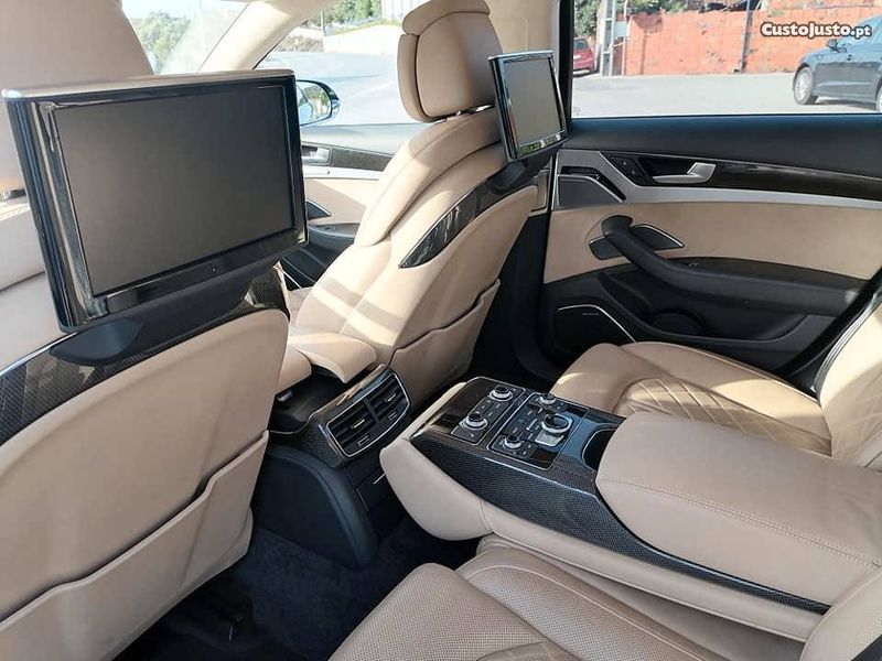 Audi A8 • 2013 • 139,000 km 6