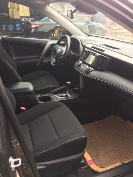 Toyota RAV4 • 2016 • 34 km 3