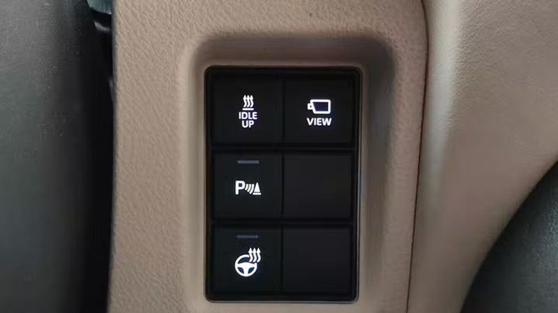 Toyota Land Cruiser • 2022 • 116,987 km 23