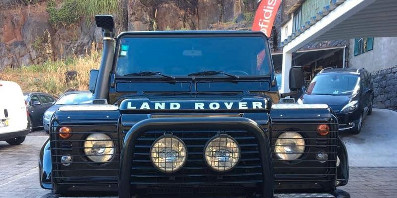 Land Rover Defender • 2000 • 250,000 km 1