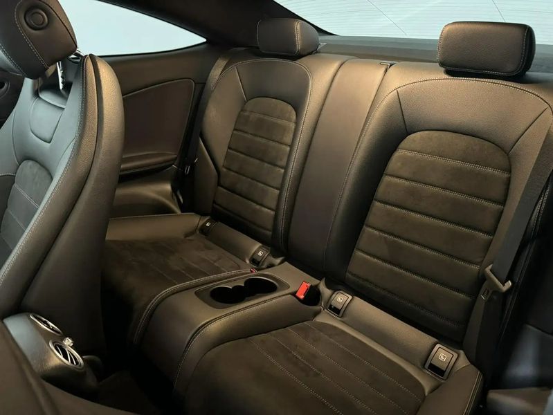 Mercedes-Benz C Sportcoupé • 2020 • 57,318 km 3