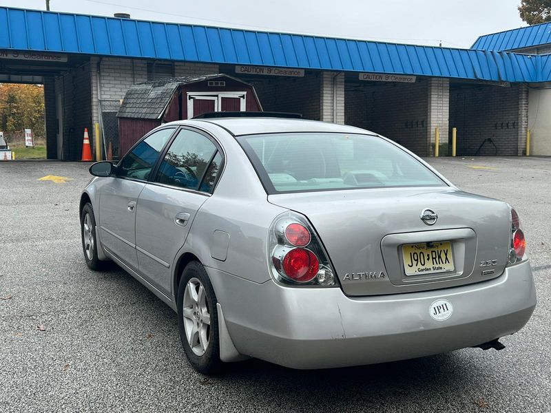 Nissan Altima • 2006 • 106,000 mi 3
