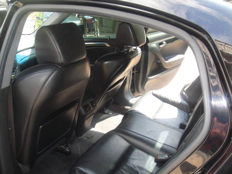 Acura TL • 2004 • 70,100 km 3