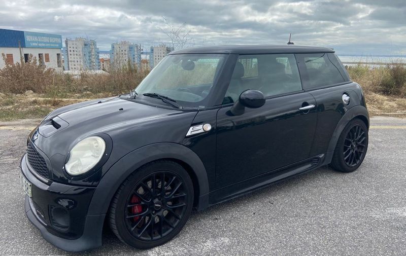 MINI Cooper • 2010 • 9,900 km 1