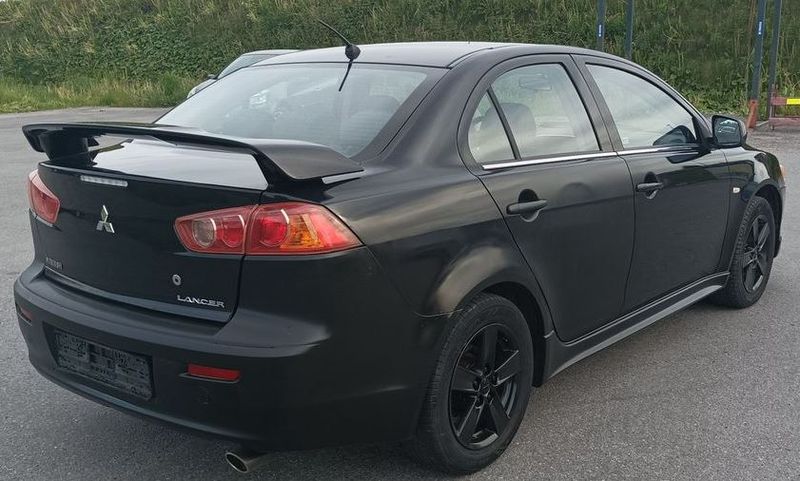 Mitsubishi Lancer Sportback • 2008 • 186,000 km 2