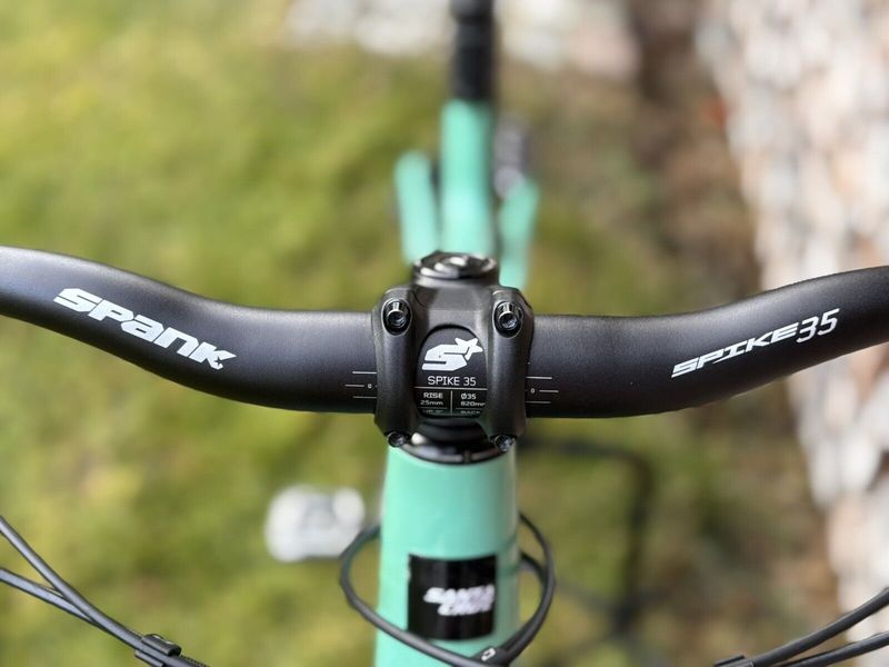 Trek • 2023 10