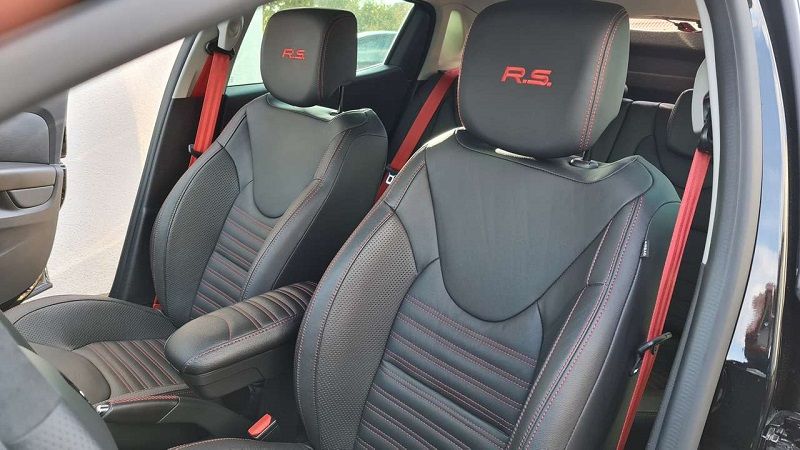 Renault Clio • 2018 • 53,400 km 9