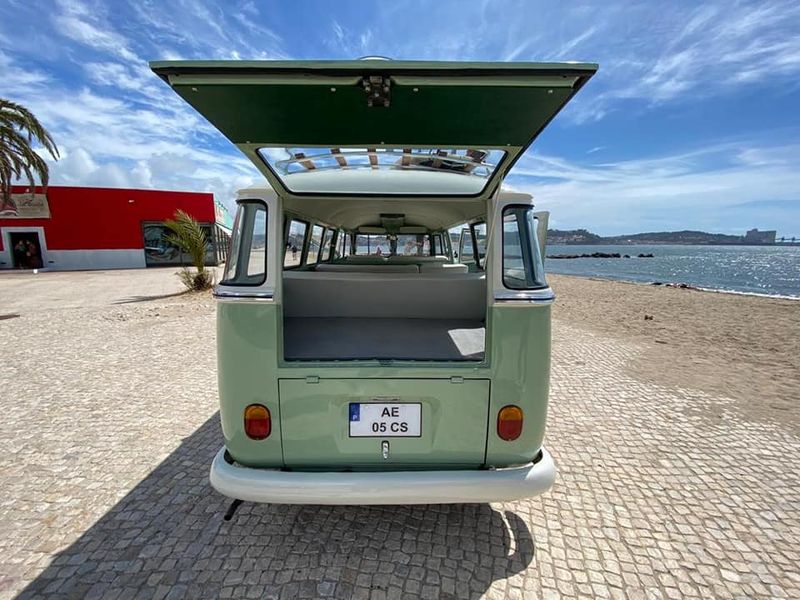 Volkswagen T4 Caravelle • 1968 • 20,000 km 7