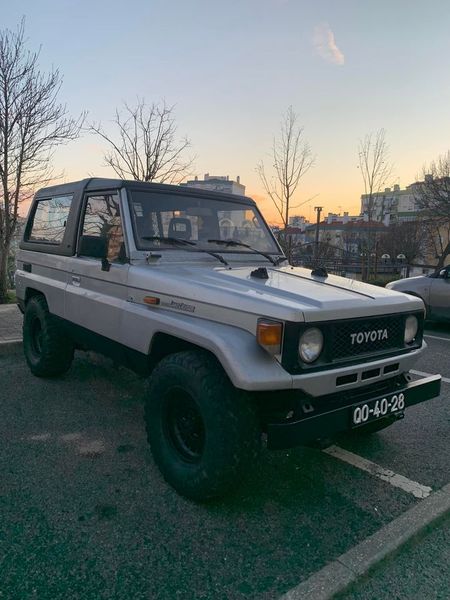 Toyota Land Cruiser • 2007 • 90,000 km 2