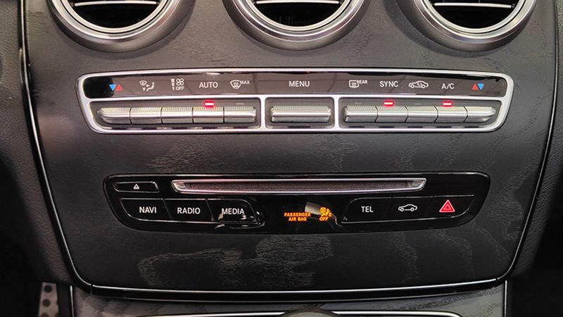 Mercedes-Benz C-Class • 2017 • 106,792 km 28