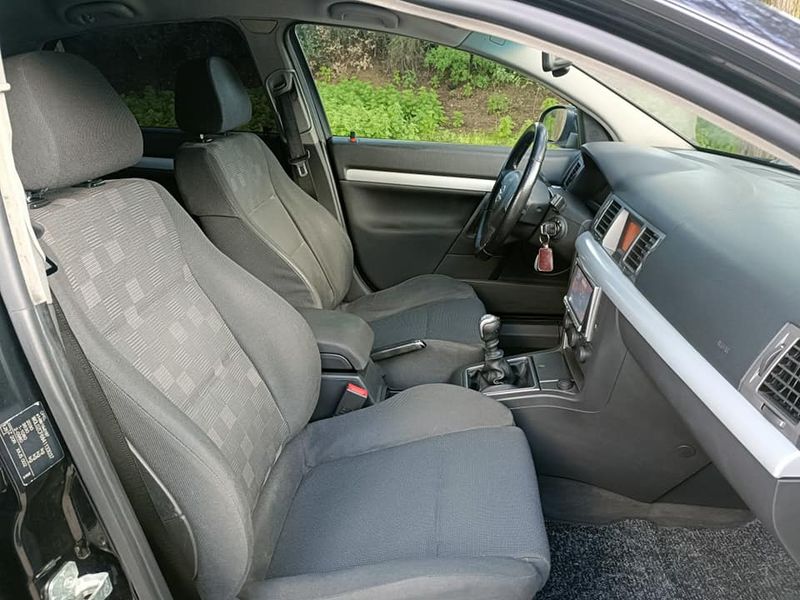 Opel Vectra • 2004 • 266,000 km 5