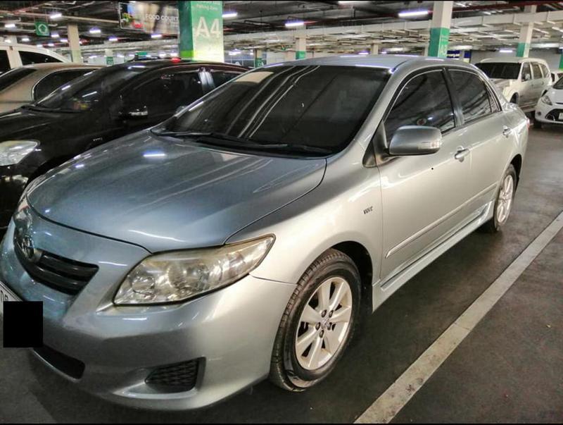 Toyota Corolla • 2009 • 180,000 km 3