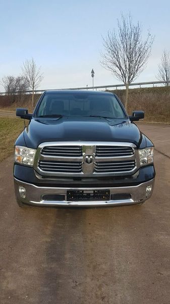 Dodge Ram Pickup 1500 • 2013 • 110,000 km 1