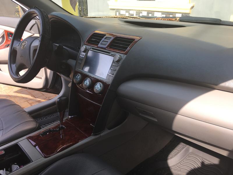Toyota Camry • 2009 • 143,000 km 7