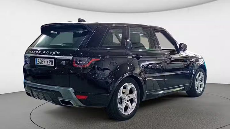 Land Rover Range Rover Sport • 2018 • 120,000 km 3