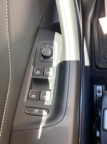 Volkswagen Passat • 2021 • 4,800 km 5