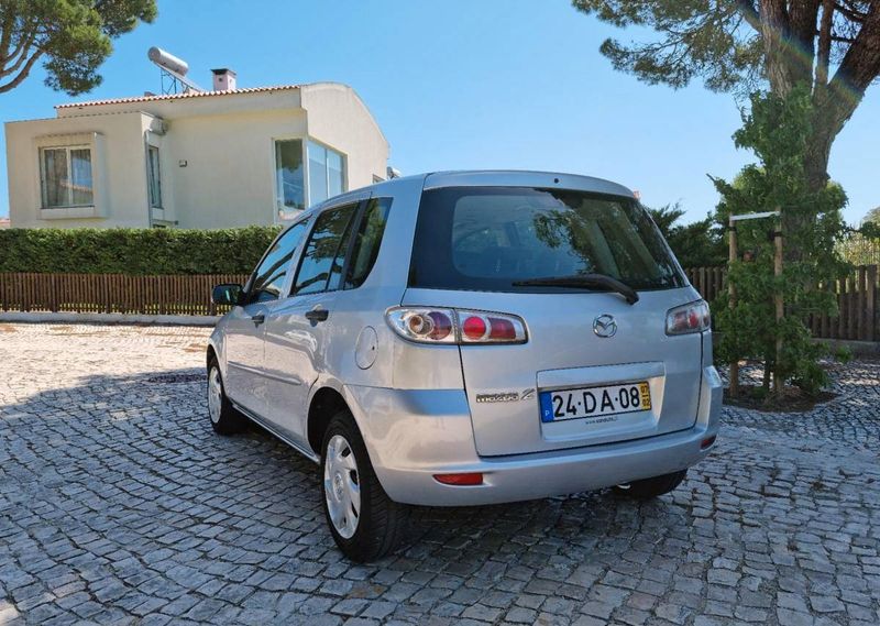 Mazda 2 • 2007 • 90,000 km 2
