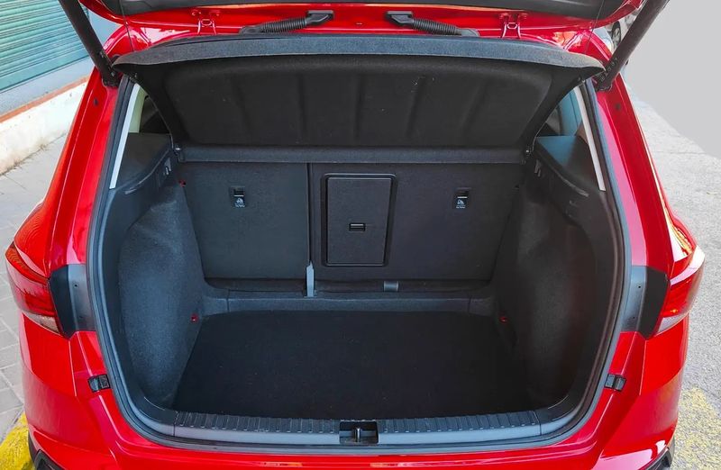 Seat Arosa • 2022 • 56,743 km 13