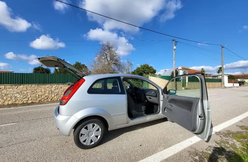 Ford Fiesta • 2002 • 220,000 km 1