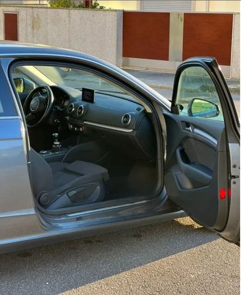 Audi A3 • 2013 • 206,000 km 2