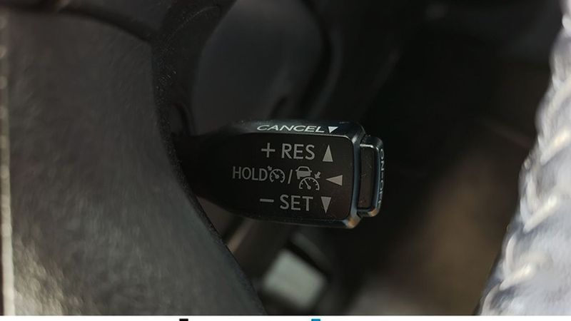 Toyota Land Cruiser • 2020 • 25,997 km 30