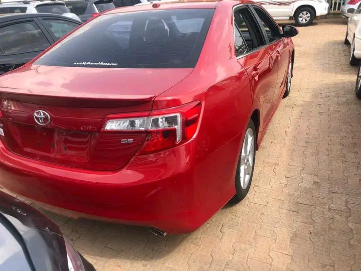 Toyota Camry • 2016 • 50,000 km 3