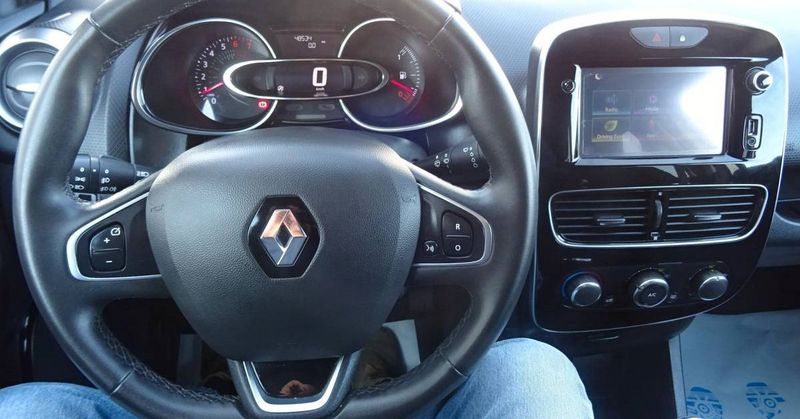 Renault Clio • 2018 • 40,000 km 5