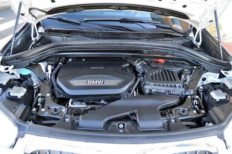 BMW X1 • 2018 • 186,000 km 13