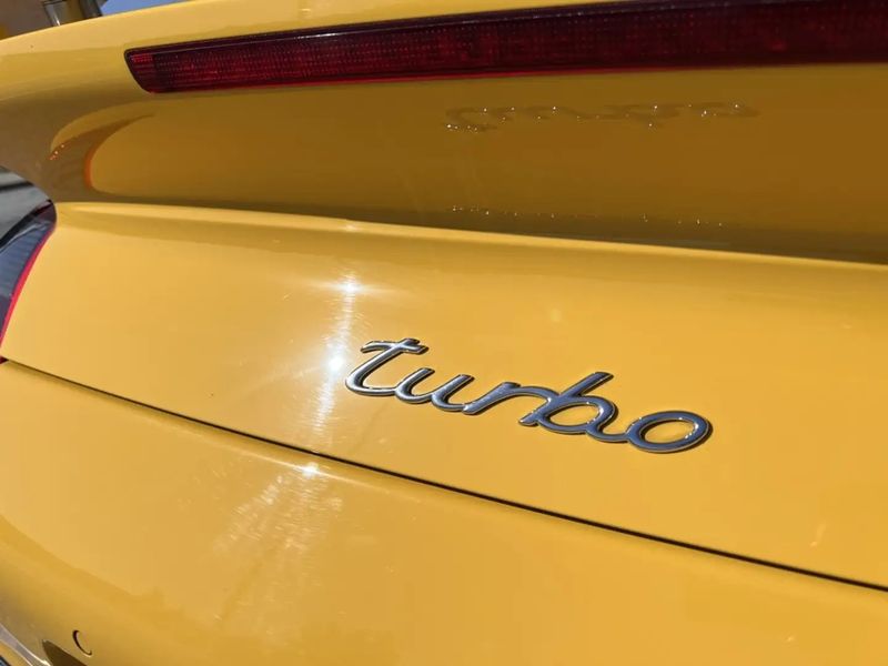 Porsche 911 Turbo • 2008 • 71,000 km 7