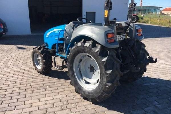 Ace Tractor • 2005 • 3,415 km 2